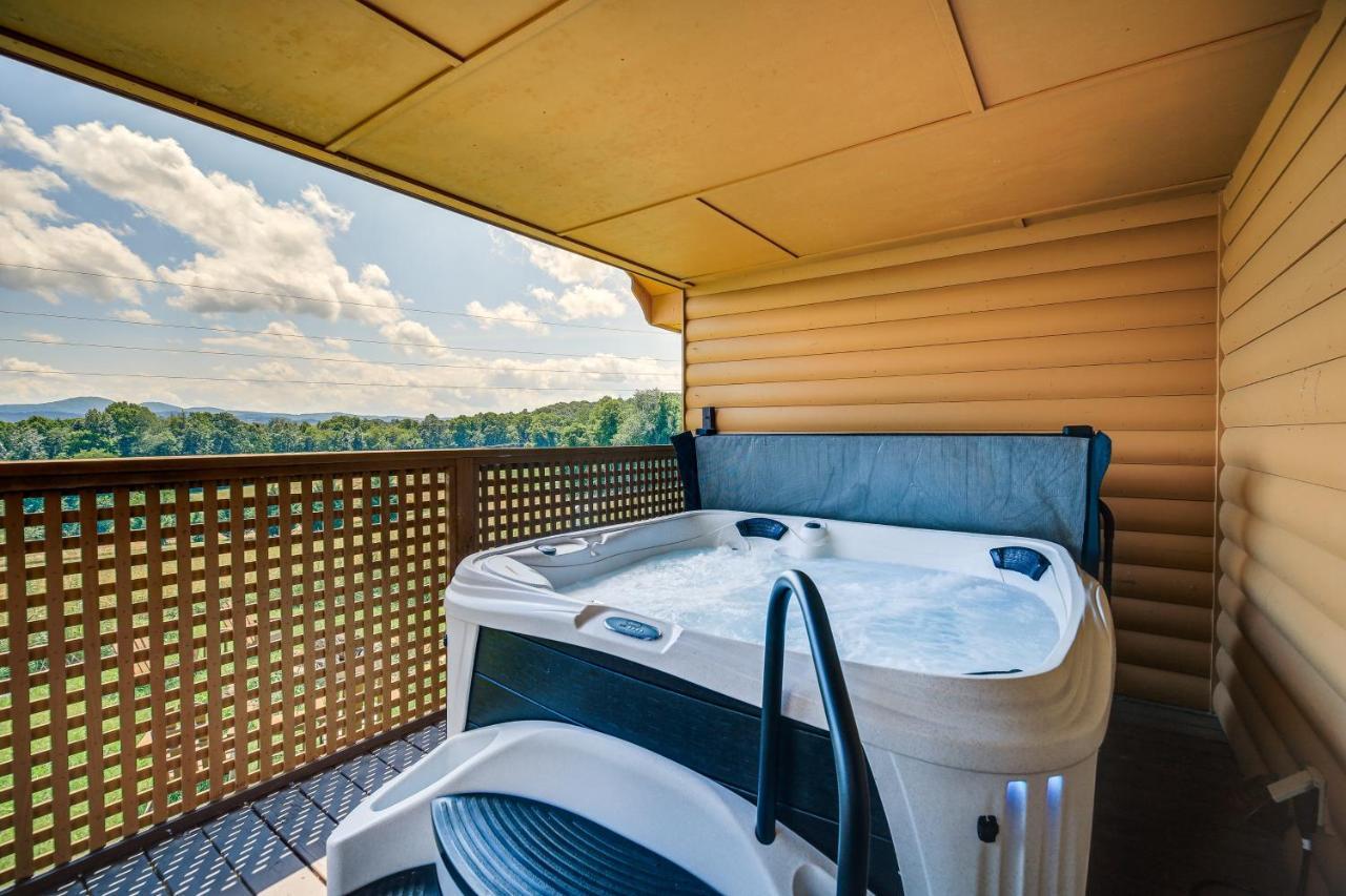 Blue Ridge Mountain Cabin With Views And Hot Tub Спарта Екстер'єр фото