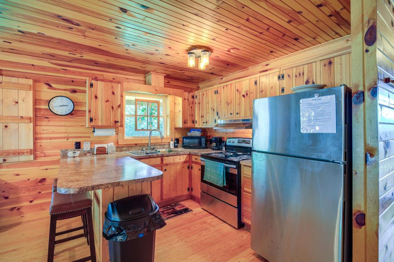 Blue Ridge Mountain Cabin With Views And Hot Tub Спарта Екстер'єр фото