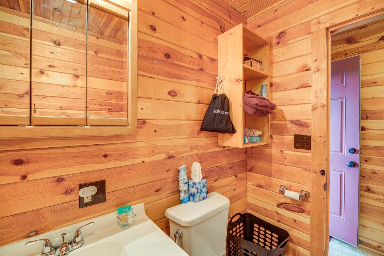 Blue Ridge Mountain Cabin With Views And Hot Tub Спарта Екстер'єр фото