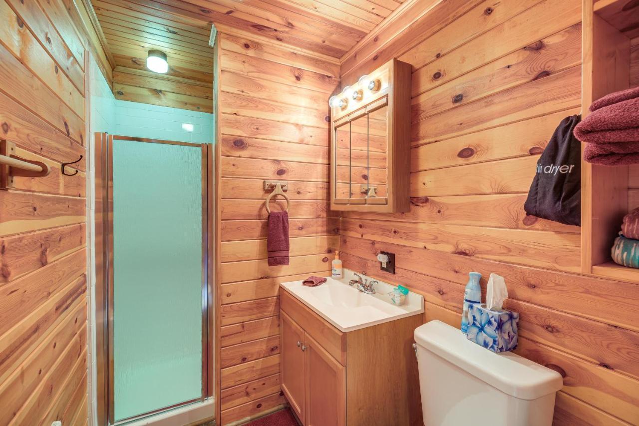 Blue Ridge Mountain Cabin With Views And Hot Tub Спарта Екстер'єр фото