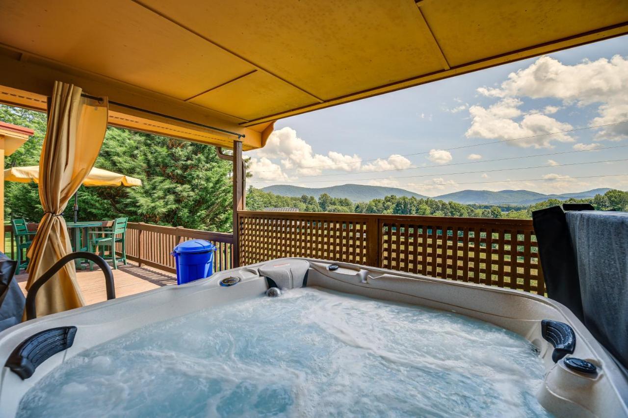 Blue Ridge Mountain Cabin With Views And Hot Tub Спарта Екстер'єр фото